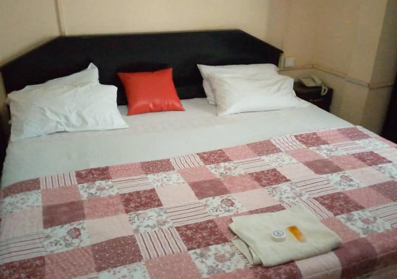 To Be Hotel Kumasi Extérieur photo
